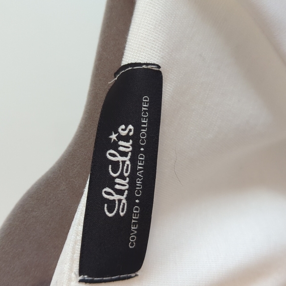 Lulu's black and white midi dress - Picture 9 of 9